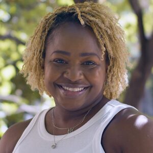 Headshot of Wenalyn Bell-Glenn